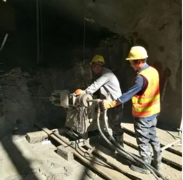 康巴什水下抗分散灌浆料特点 水下不分散注浆料介绍